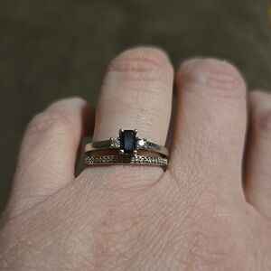 14k White Gold And Saphire Engagement Ring